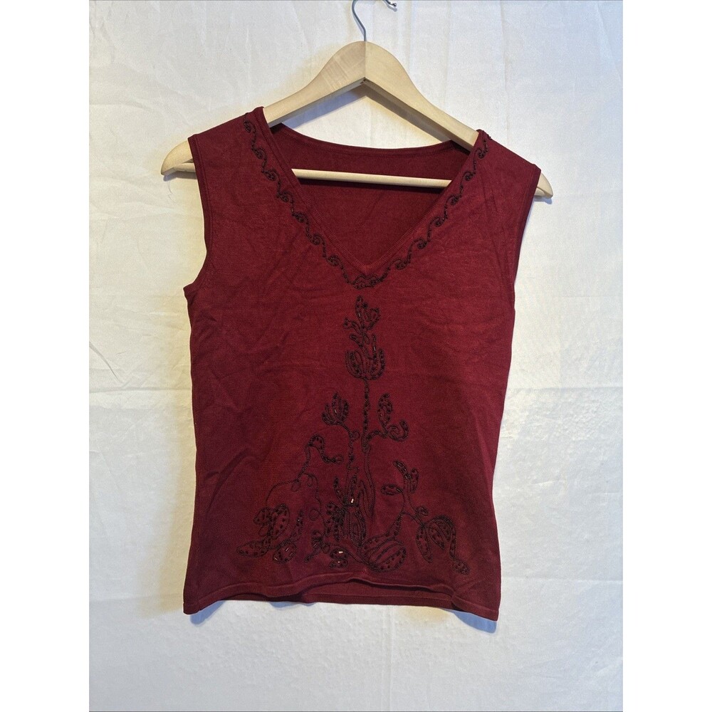 Women’s Red Beaded Knit Tank Top Sleeveless V-Neck Luxe Soft business casual.
